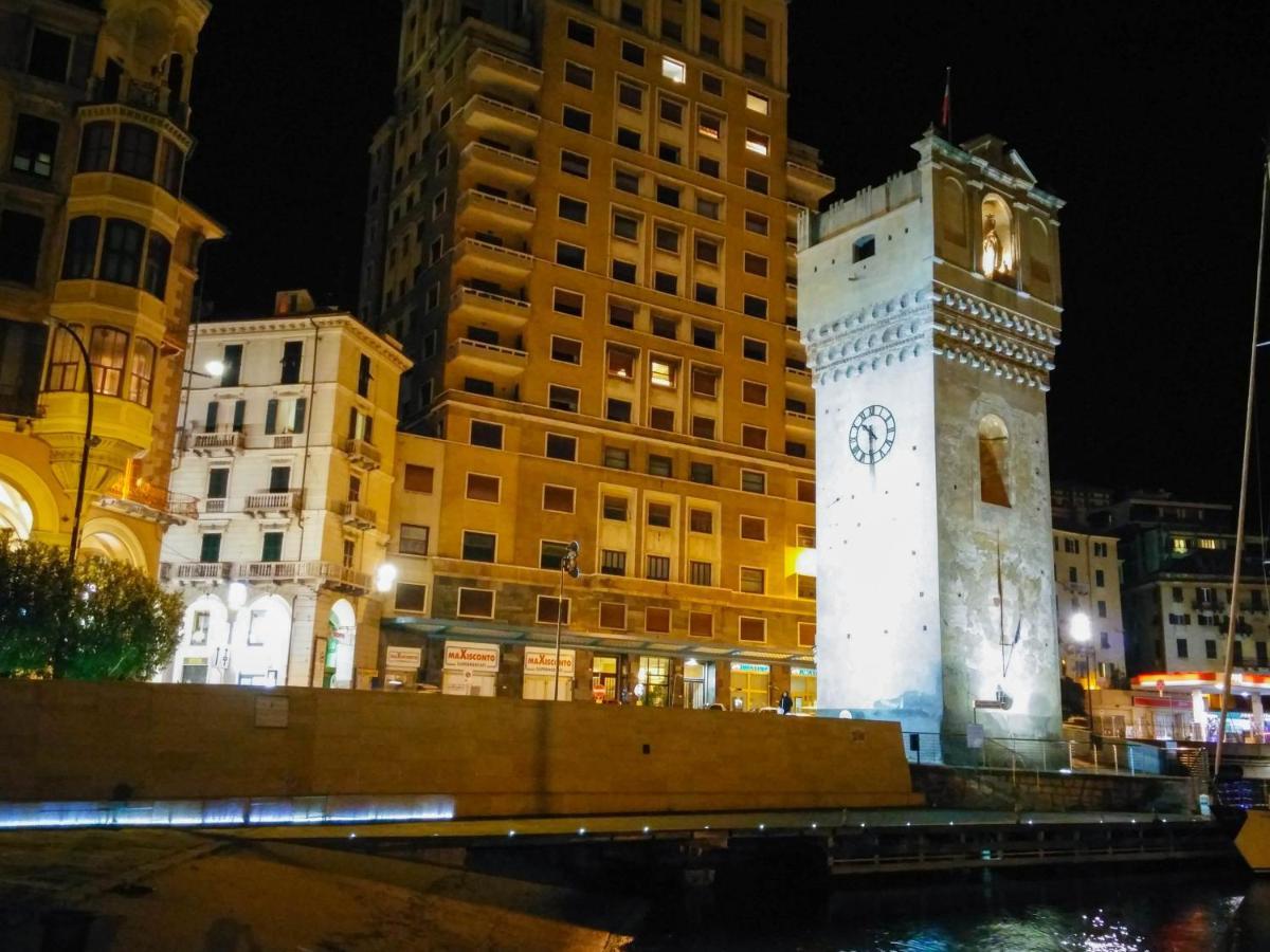 Appartamento Indipendente A Due Passi Dal Centro Savona Bagian luar foto