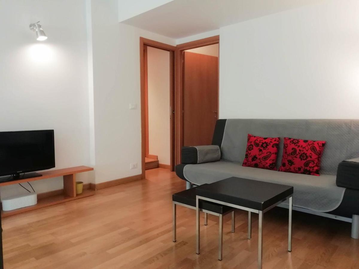 Appartamento Indipendente A Due Passi Dal Centro Savona Bagian luar foto