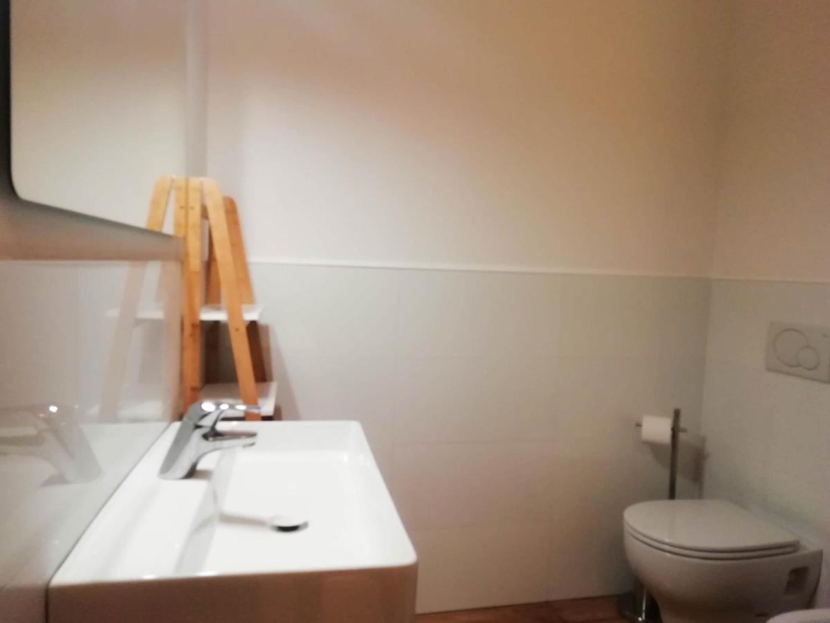 Appartamento Indipendente A Due Passi Dal Centro Savona Bagian luar foto
